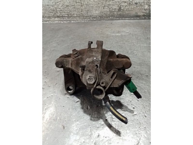 Recambio de pinza freno trasera derecha para renault trafic ii caja/chasis (el) 2.0 (el0a) referencia OEM IAM   