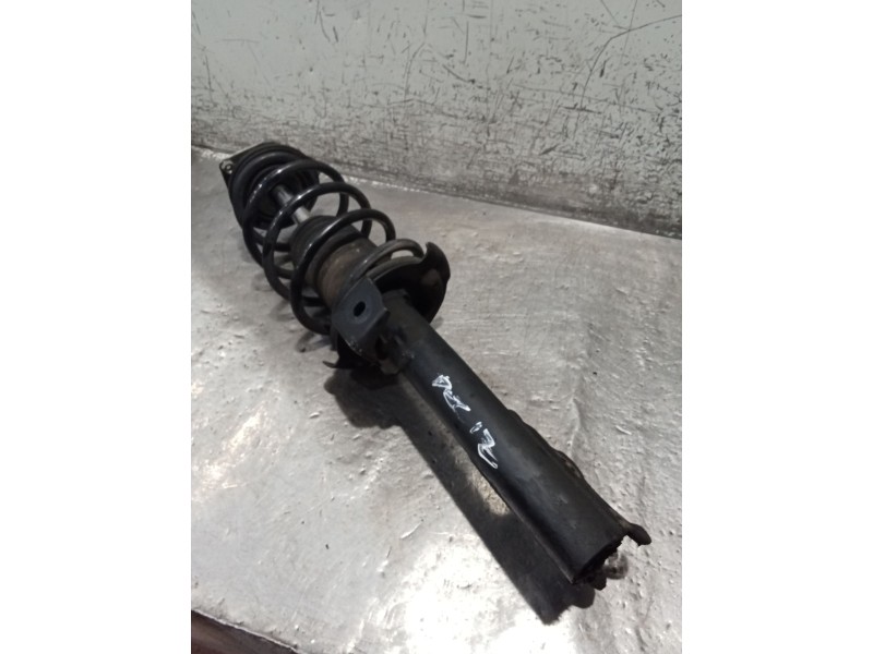 Recambio de amortiguador delantero izquierdo para mercedes-benz clase a (w169) a 180 cdi (169.007, 169.307) referencia OEM IAM  