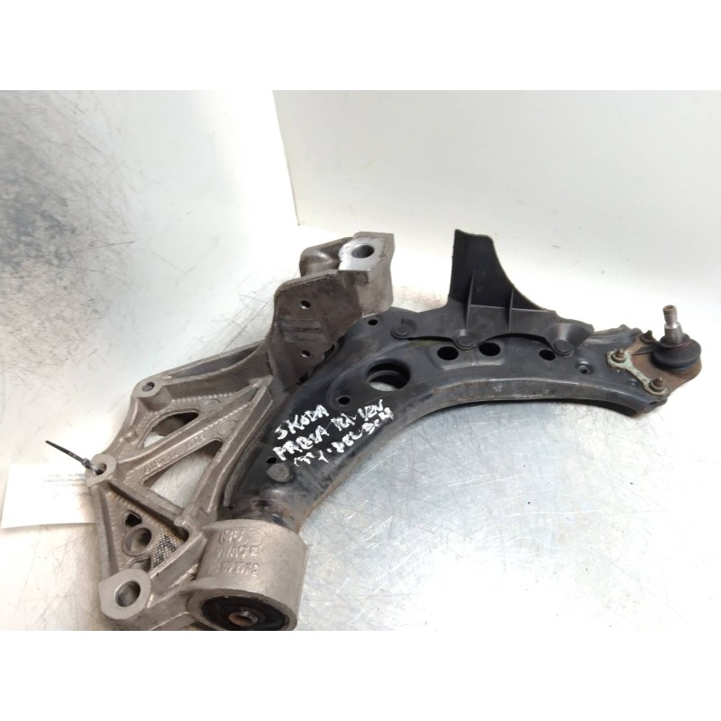 Recambio de brazo suspension inferior delantero derecho para skoda fabia (6y2/6y3) 1.2 12v referencia OEM IAM   