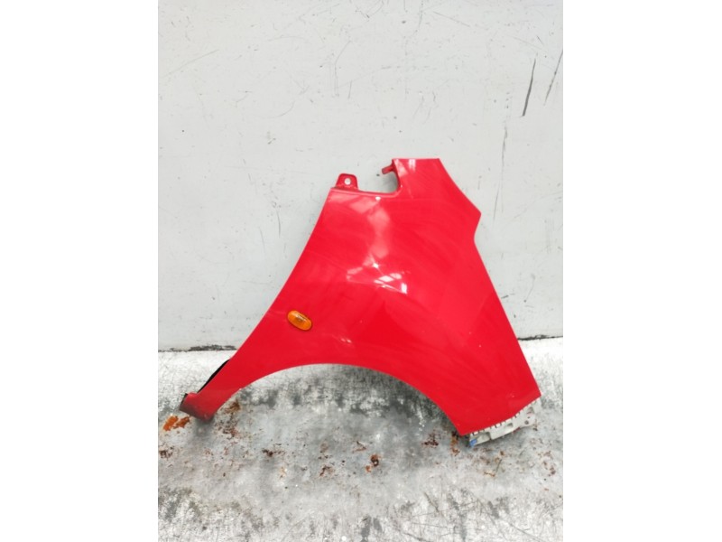 Recambio de aleta delantera derecha para chevrolet spark (m300) 1.0 referencia OEM IAM   2010