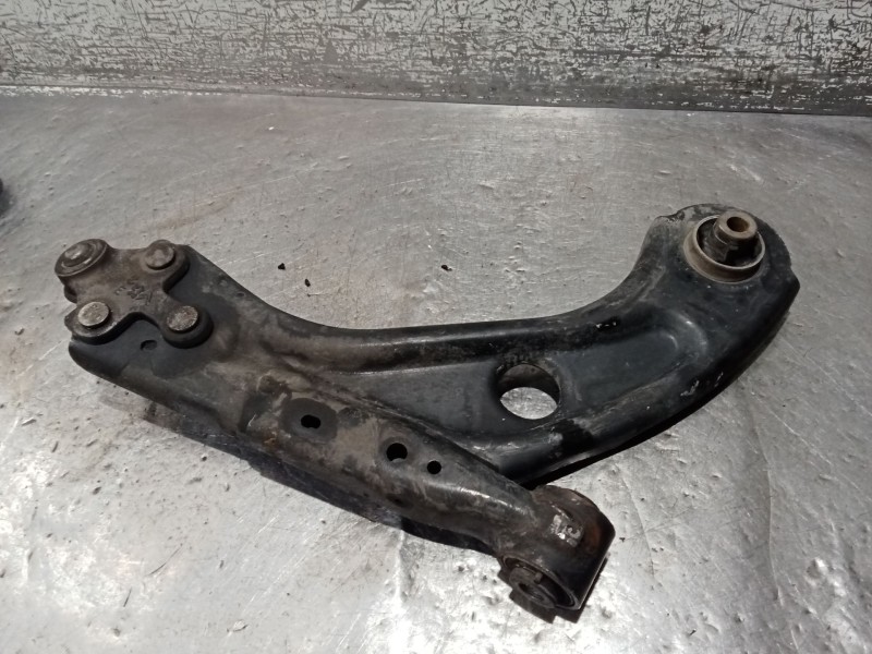 Recambio de brazo suspension inferior delantero izquierdo para peugeot 308 ii (lb_, lp_, lw_, lh_, l3_) 1.5 bluehdi 130 referenc