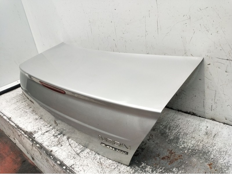 Recambio de tapa maletero para chrysler neon ii 2.0 16v referencia OEM IAM  4P 1999