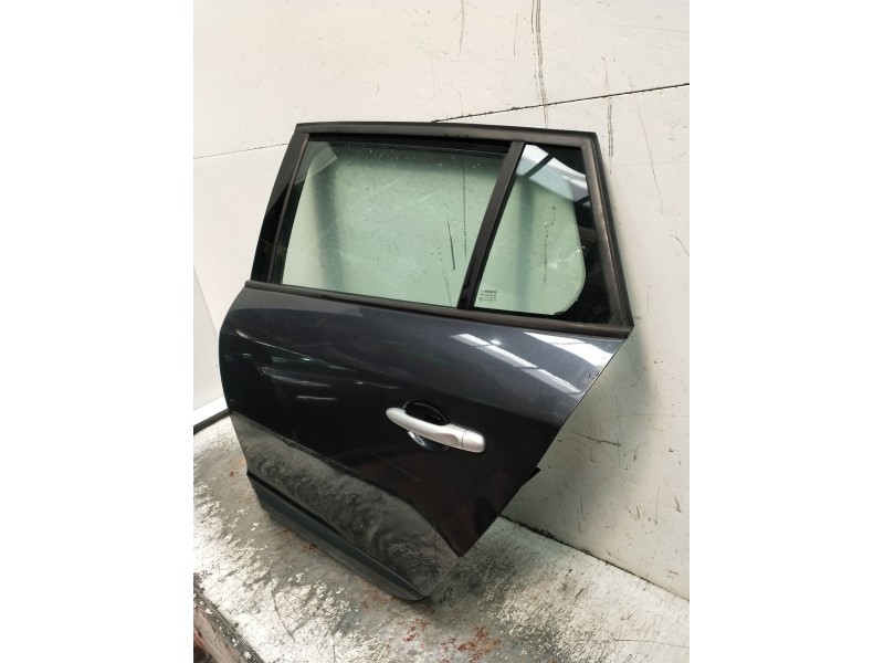 Recambio de puerta trasera izquierda para renault megane iv sport tourer (k9a/m/n_) 1.5 dci 110 referencia OEM IAM  5P 2008