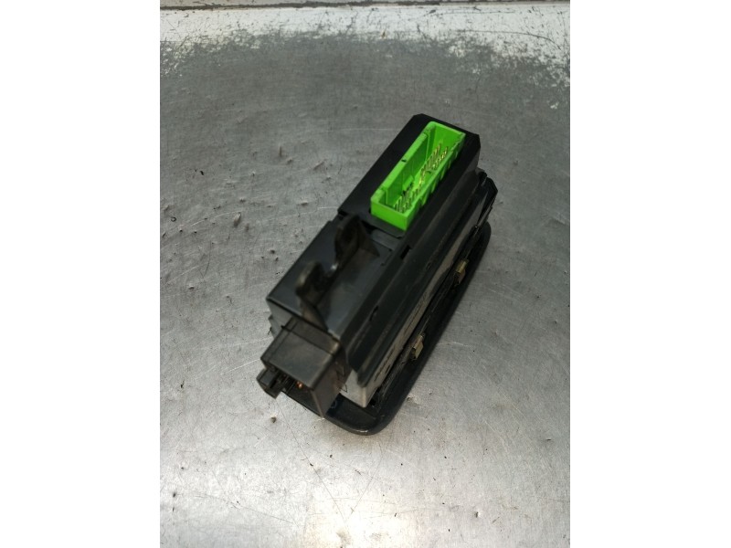 Recambio de mando elevalunas delantero izquierdo para volvo s60 i (384) 2.4 referencia OEM IAM 30658146 4P 2000