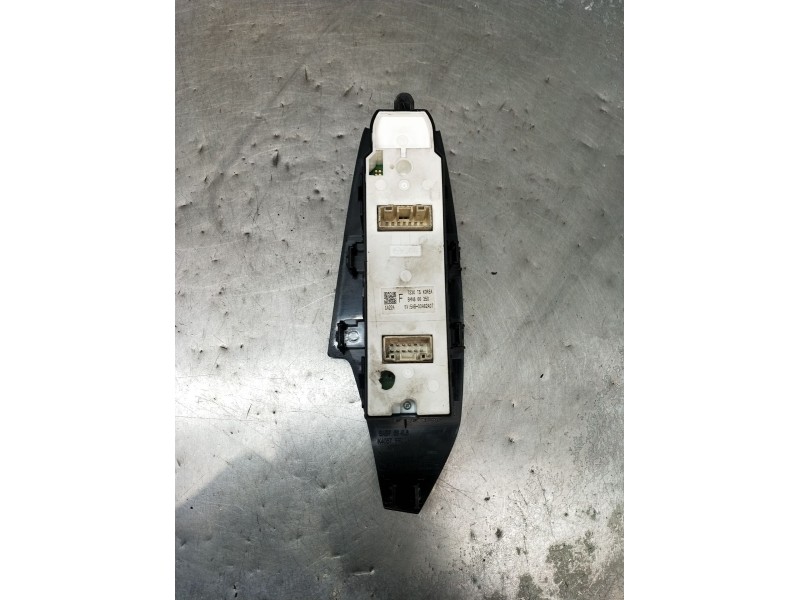 Recambio de mando elevalunas delantero izquierdo para mazda 3 lim. () center-line referencia OEM IAM 7230T5 5P 2014