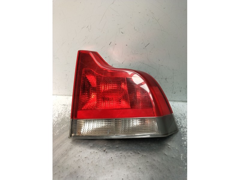 Recambio de piloto trasero derecho para volvo s60 i (384) 2.4 referencia OEM IAM   2000