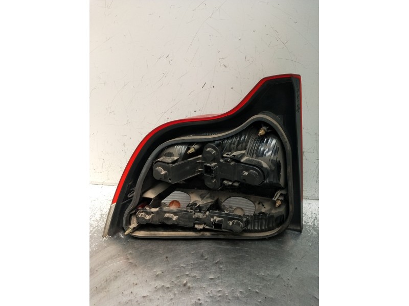 Recambio de piloto trasero derecho para volvo s60 i (384) 2.4 referencia OEM IAM   2000