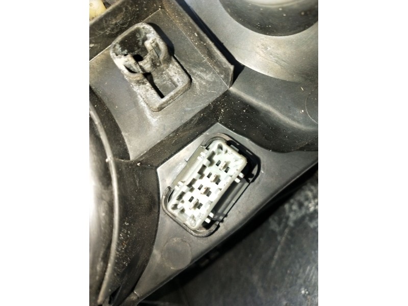 Recambio de faro derecho para volvo s60 i (384) 2.4 referencia OEM IAM 89007860 8693578 2000