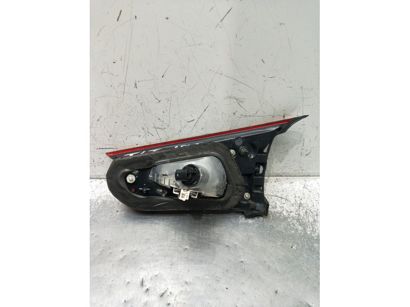 Recambio de piloto trasero izquierdo interior para mazda 3 lim. () center-line referencia OEM IAM   2014