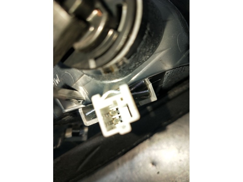 Recambio de piloto trasero izquierdo interior para mazda 3 lim. () center-line referencia OEM IAM   2014