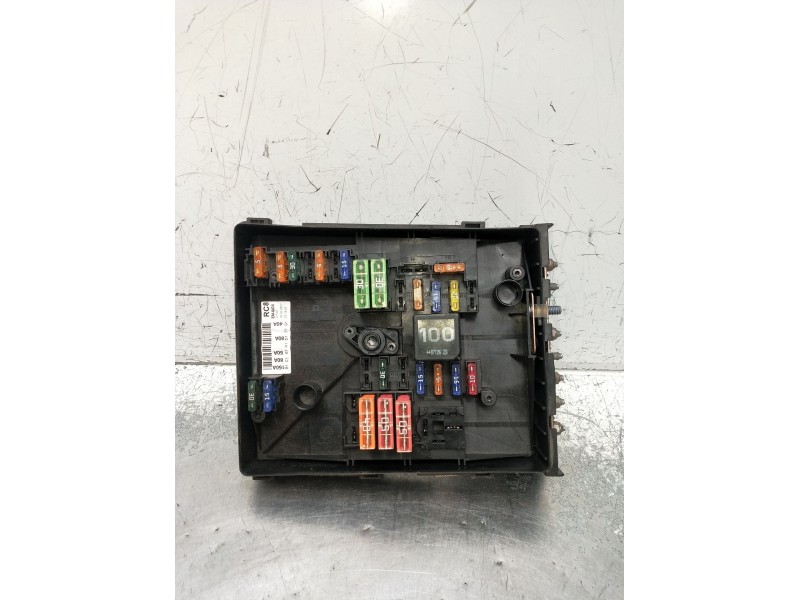 Recambio de caja reles / fusibles para volkswagen eos (1f7) 1.6 referencia OEM IAM 017181301  2006