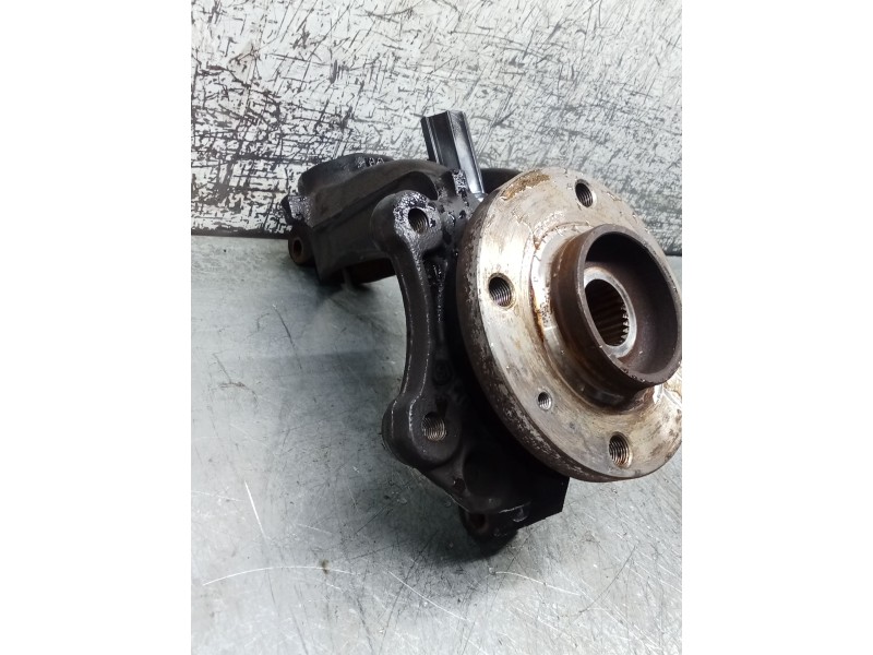 Recambio de mangueta delantera izquierda para peugeot 2008 (--.2013) active referencia OEM IAM   16