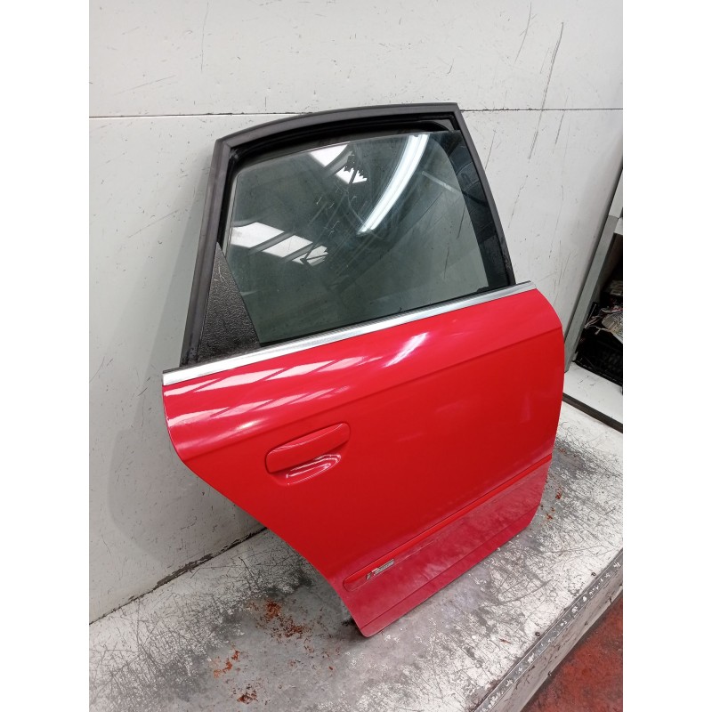 Recambio de puerta trasera derecha para audi a4 b7 (8ec) 2.0 tdi 16v referencia OEM IAM  5P 2005