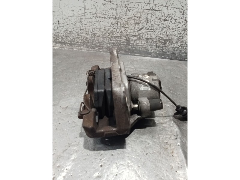 Recambio de pinza freno delantera derecha para audi a4 b7 (8ec) 2.0 tdi 16v referencia OEM IAM   