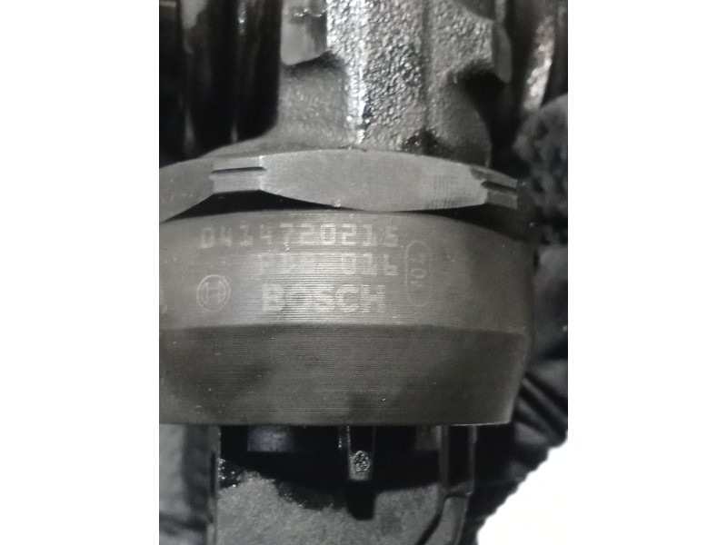 Recambio de inyector para volkswagen touran (1t1, 1t2) 1.9 tdi referencia OEM IAM 0414720215 038130073 BOSCH