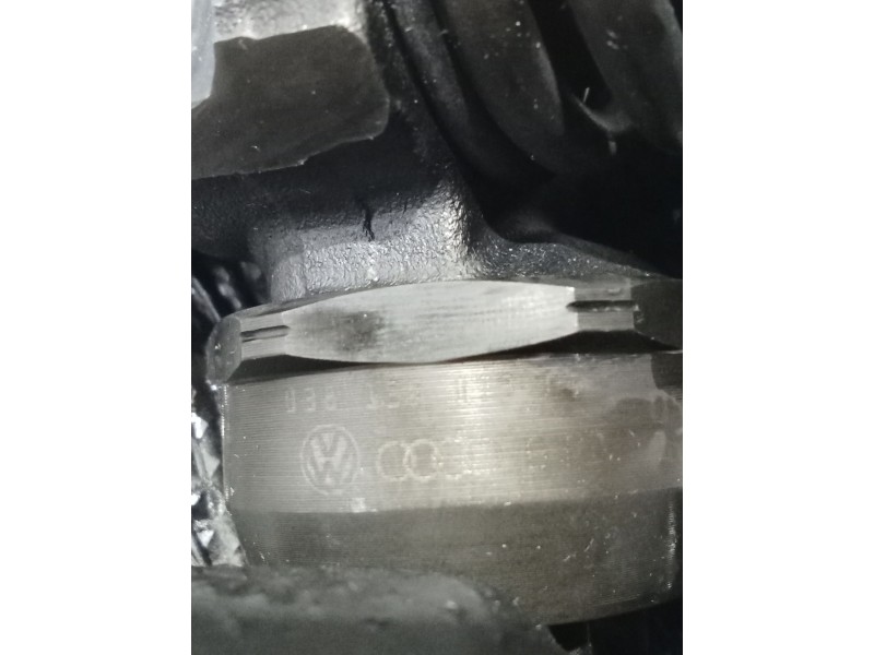 Recambio de inyector para volkswagen touran (1t1, 1t2) 1.9 tdi referencia OEM IAM 0414720215 038130073 BOSCH