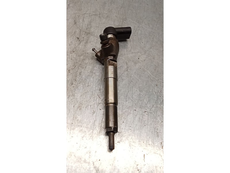 Recambio de inyector para renault megane iii grandtour (kz0/1) 1.6 16v (kz0u, kz1b, kz1u) referencia OEM IAM 8200903034 H8200704