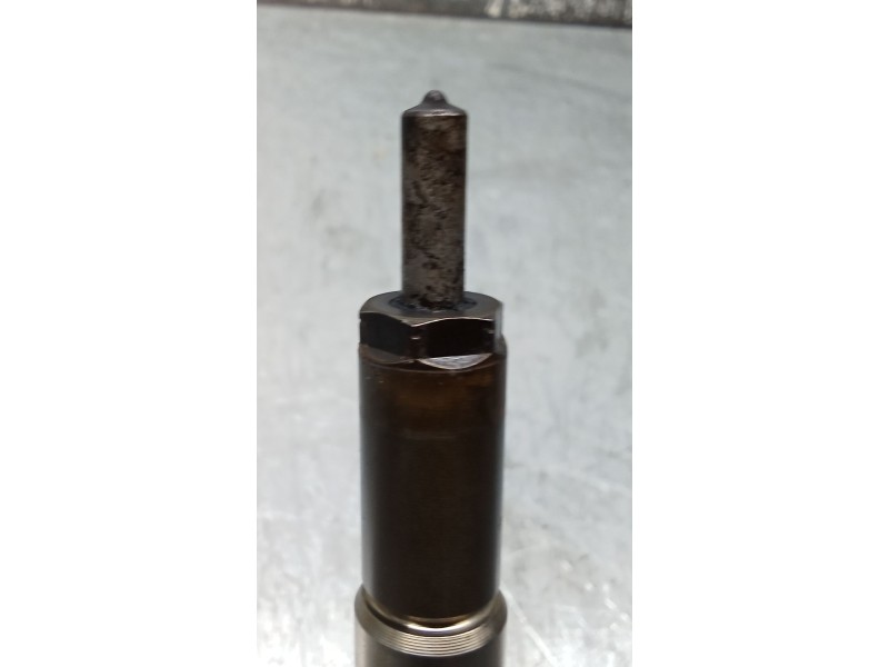 Recambio de inyector para renault megane iii grandtour (kz0/1) 1.6 16v (kz0u, kz1b, kz1u) referencia OEM IAM 8200903034 H8200704