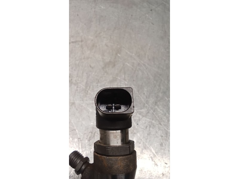 Recambio de inyector para renault megane iii grandtour (kz0/1) 1.6 16v (kz0u, kz1b, kz1u) referencia OEM IAM 8200903034 H8200704