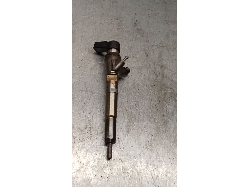 Recambio de inyector para renault megane iii grandtour (kz0/1) 1.6 16v (kz0u, kz1b, kz1u) referencia OEM IAM 8200903034 H8200704