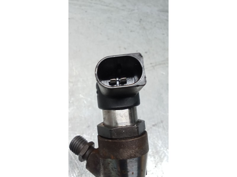 Recambio de inyector para renault megane iii grandtour (kz0/1) 1.6 16v (kz0u, kz1b, kz1u) referencia OEM IAM 8200903034 H8200704