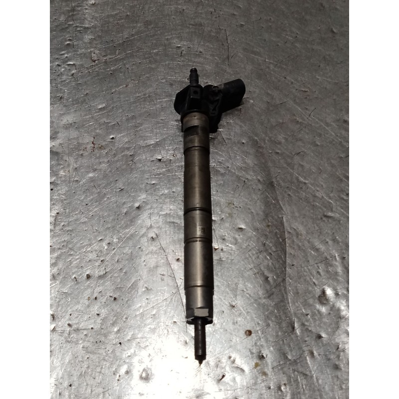 Recambio de inyector para volkswagen touareg (7la, 7l6, 7l7) 3.0 v6 tdi referencia OEM IAM 0445115052 07071406383 BOSCH