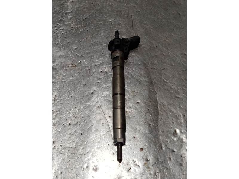 Recambio de inyector para volkswagen touareg (7la, 7l6, 7l7) 3.0 v6 tdi referencia OEM IAM 0445115052 07071406383 BOSCH