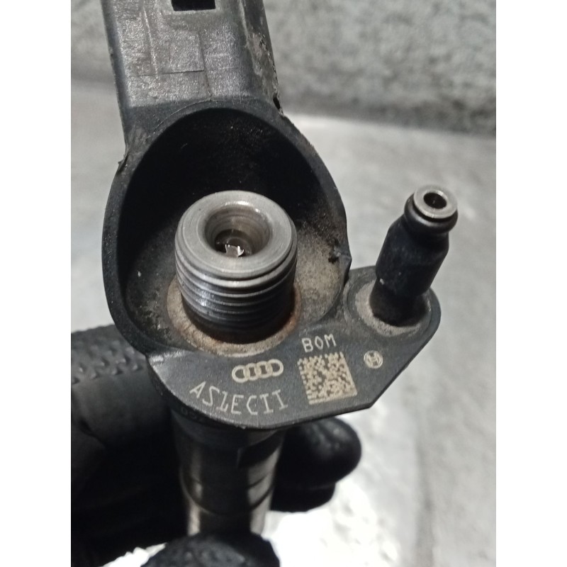Recambio de inyector para volkswagen touareg (7la, 7l6, 7l7) 3.0 v6 tdi referencia OEM IAM 0445115052 07071406383 BOSCH
