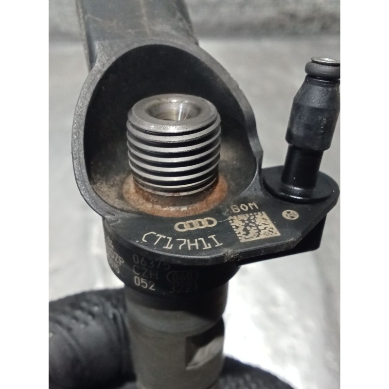 Recambio de inyector para volkswagen touareg (7la, 7l6, 7l7) 3.0 v6 tdi referencia OEM IAM 0445115052 07071406375 BOSCH