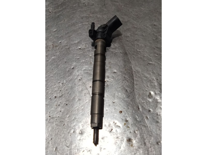 Recambio de inyector para volkswagen touareg (7la, 7l6, 7l7) 3.0 v6 tdi referencia OEM IAM 0445115052 07071406289 BOSCH