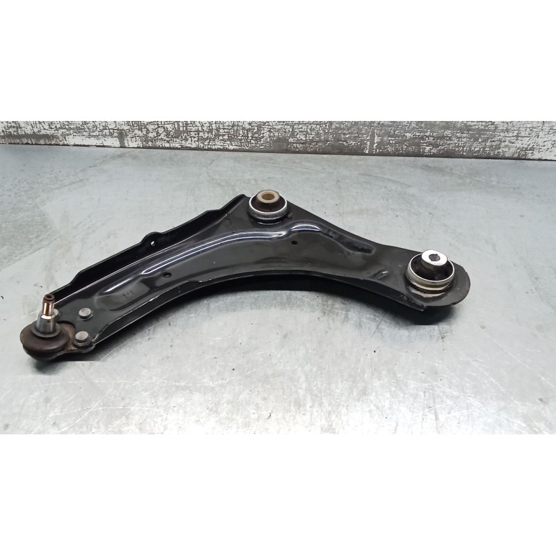 Recambio de brazo suspension inferior delantero izquierdo para renault megane iii grandtour (kz0/1) 1.6 16v (kz0u, kz1b, kz1u) r