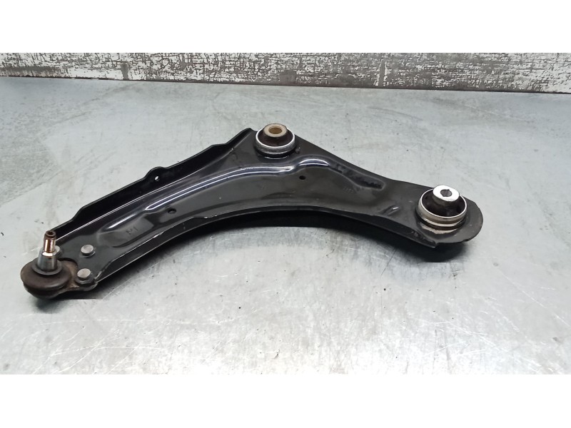 Recambio de brazo suspension inferior delantero izquierdo para renault megane iii grandtour (kz0/1) 1.6 16v (kz0u, kz1b, kz1u) r