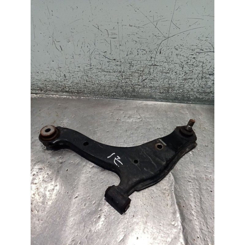 Recambio de brazo suspension inferior delantero izquierdo para chrysler neon ii 2.0 16v referencia OEM IAM   