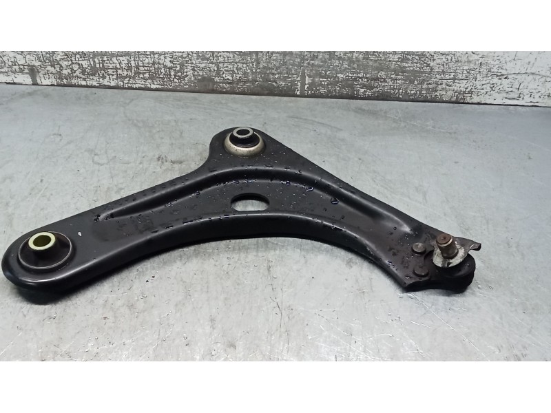 Recambio de brazo suspension inferior delantero derecho para peugeot 2008 (--.2013) active referencia OEM IAM   16