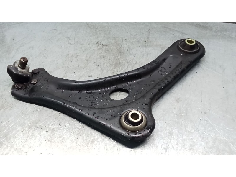 Recambio de brazo suspension inferior delantero derecho para peugeot 2008 (--.2013) active referencia OEM IAM   16