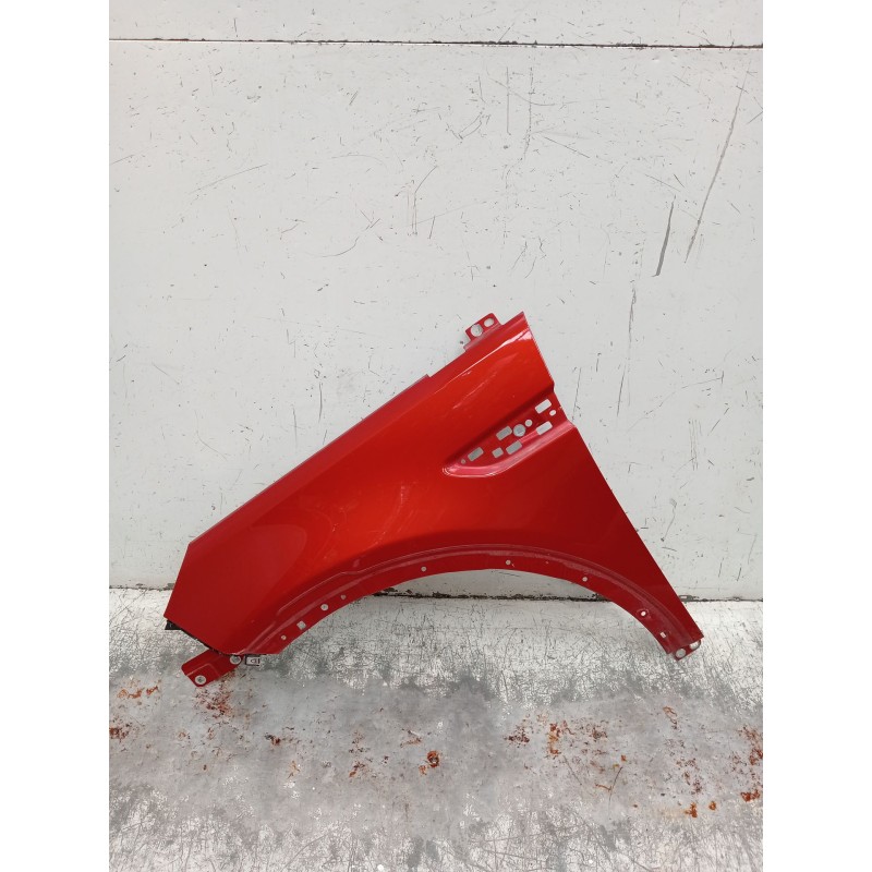 Recambio de aleta delantera izquierda para land rover discovery sport (l550) 2.0 d 4x4 referencia OEM IAM   2015