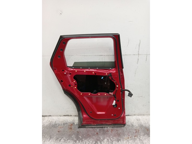 Recambio de puerta trasera izquierda para land rover discovery sport (l550) 2.0 d 4x4 referencia OEM IAM VER FOTOS 5P 2015