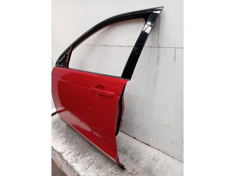 Recambio de puerta delantera izquierda para land rover discovery sport (l550) 2.0 d 4x4 referencia OEM IAM  5P 2015