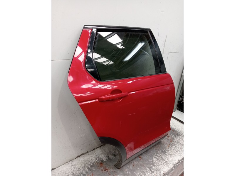 Recambio de puerta trasera derecha para land rover discovery sport (l550) 2.0 d 4x4 referencia OEM IAM  5P 2015