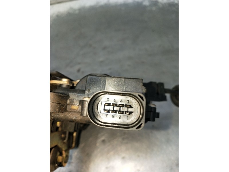 Recambio de motor cierre centralizado delantero izquierdo para volkswagen golf iv (1j1) 1.6 16v referencia OEM IAM  3P 1998