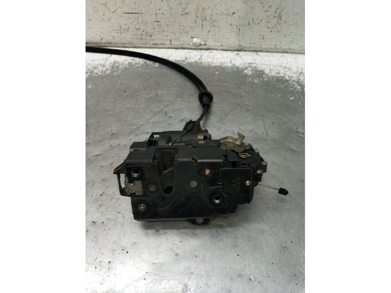 Recambio de motor cierre centralizado delantero derecho para volkswagen golf iv (1j1) 1.6 16v referencia OEM IAM  3P 1998