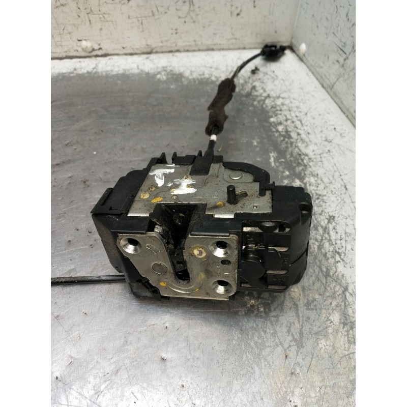 Recambio de motor cierre centralizado trasero izquierdo para nissan micra iii (k12) 1.5 dci referencia OEM IAM  5P 2005