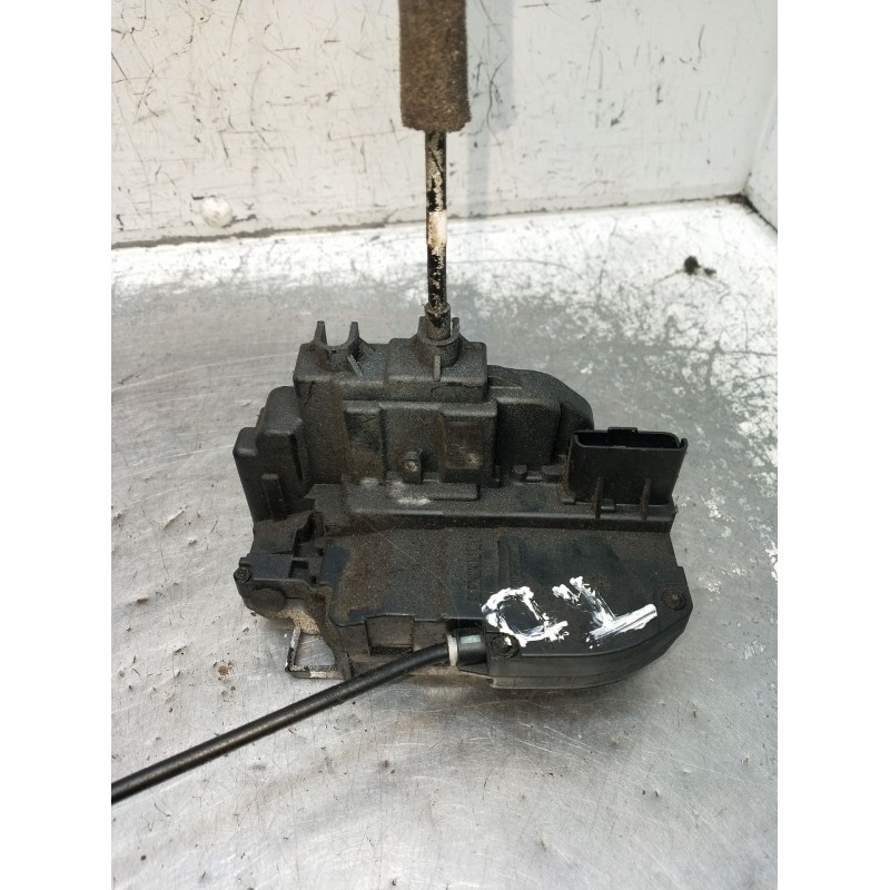 Recambio de motor cierre centralizado trasero derecho para nissan micra iii (k12) 1.5 dci referencia OEM IAM  5P 2005