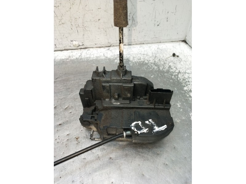 Recambio de motor cierre centralizado trasero derecho para nissan micra iii (k12) 1.5 dci referencia OEM IAM  5P 2005