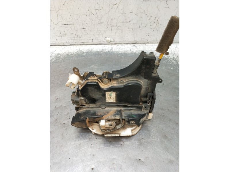 Recambio de motor cierre centralizado delantero izquierdo para mitsubishi l200 / triton (ka_t, kb_t) 2.5 di-d 4wd (kb4t) referen