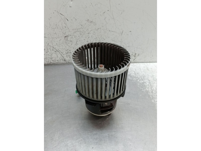 Recambio de motor calefaccion para peugeot 308 ii (lb_, lp_, lw_, lh_, l3_) 1.5 bluehdi 130 referencia OEM IAM DB27001  2015