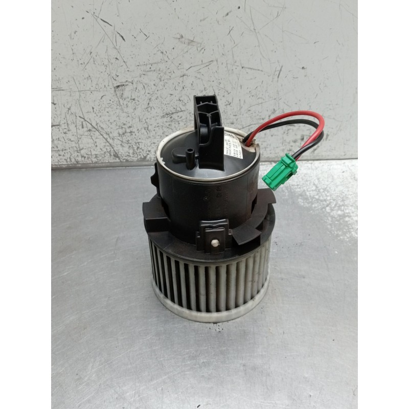 Recambio de motor calefaccion para peugeot 308 ii (lb_, lp_, lw_, lh_, l3_) 1.5 bluehdi 130 referencia OEM IAM DB27001  2015