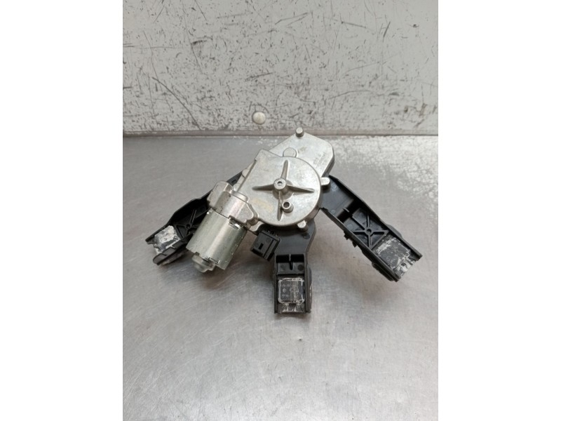 Recambio de motor limpia trasero para peugeot 308 ii (lb_, lp_, lw_, lh_, l3_) 1.5 bluehdi 130 referencia OEM IAM 0390205110 981