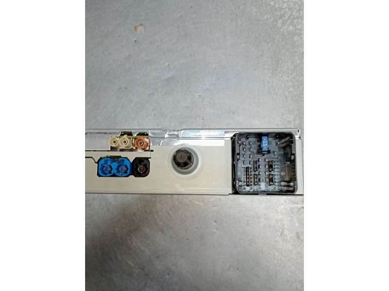 Recambio de sistema audio / radio cd para peugeot 308 ii (lb_, lp_, lw_, lh_, l3_) 1.5 bluehdi 130 referencia OEM IAM 9833499180