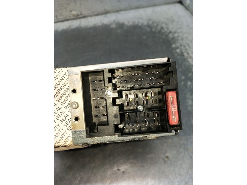 Recambio de sistema audio / radio cd para nissan micra iii (k12) 1.5 dci referencia OEM IAM 7647383318 BP738387806035 2005